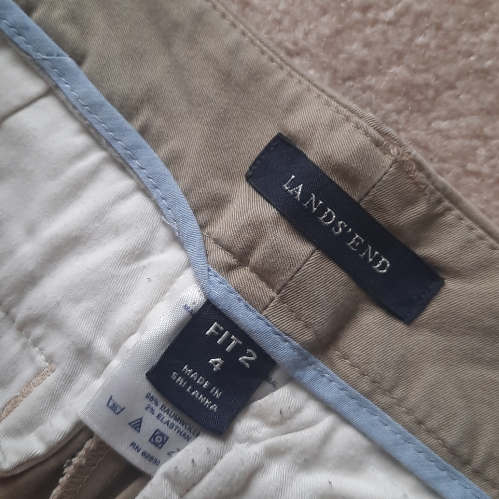 Shorts - Picture 2 of 9